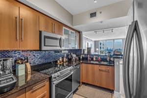 325 S Biscayne Blvd 3726 Miami, FL 33131 - MLS#A11723363