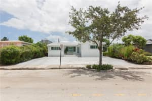 7549 Adventure Ave, North Bay Village