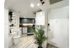 999 Brickell Bay Dr, Miami, FL 33131, Sold 03/07/25