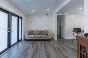 11110 SW 48th St, Miami, FL 33165, Sold 05/07/25