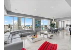 1425 Brickell Ave 52bc, Miami