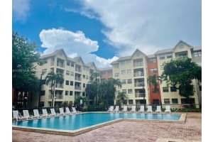 8290 Lake Dr 235 Doral, FL 33166 - MLS#A11723732