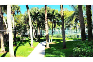 630 S Park Rd, Hollywood, FL 33021, Sold 02/17/25