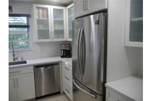 1615 Meridian Ave, Miami Beach, FL 33139, Sold 04/30/25