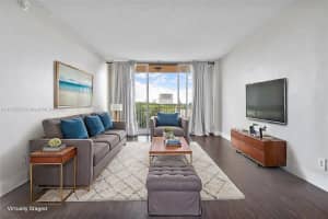 2450 NE 135th St APT 406, North Miami, FL 33181, Sold 08/18/25