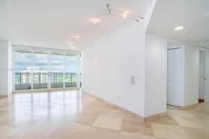 21055 Yacht Club Dr 2104, Aventura
