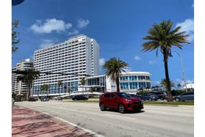 5445 Collins Ave APT 1701, Miami Beach, FL 33140, Sold 05/28/25