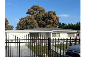 13041 Nw 17th Ct, Miami
