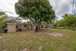 1643 NW 14th Ct, Fort Lauderdale, FL 33311, Sold 04/30/25