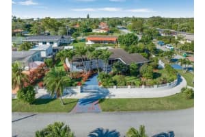 10240 SW 43rd St, Miami, FL 33165, Sold 02/24/25
