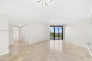 540 Brickell Key Dr, Miami, FL 33131, Sold 04/15/25