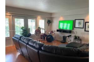 7716 SW 102nd Pl, Miami, FL 33173, Sold 03/26/25