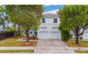 8736 SW 3rd St, Miami, FL 33174, Sold 03/07/25