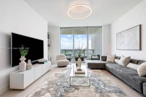 900 Biscayne Blvd, Miami, FL 33132, Sold 02/25/25
