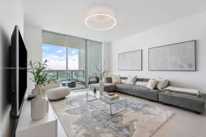 900 Biscayne Blvd, Miami, FL 33132, Sold 02/25/25