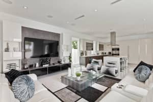 6821 Nw 104th Ct Doral, FL 33178 - MLS#A11724482