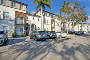 4351 Sw 160th Ave 103, Miramar