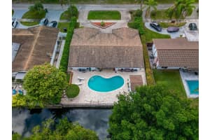2325 Ne 191st St Miami, FL 33180 - MLS#A11724538