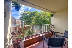 8330 NW 24th St, Coral Springs, FL 33065, Sold 05/13/25