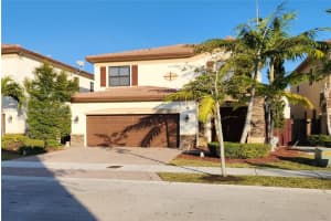 8745 NW 100th Pl, Doral, FL 33178, Sold 04/30/25
