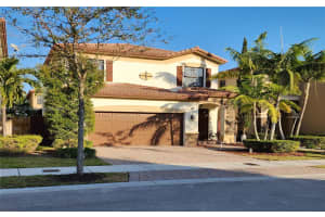 8745 NW 100th Pl, Doral, FL 33178, Sold 04/30/25