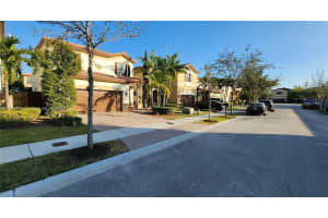 8745 NW 100th Pl, Doral, FL 33178, Sold 04/30/25