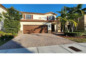 8745 NW 100th Pl, Doral, FL 33178, Sold 04/30/25