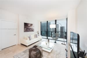 88 SW 7th St Apt 3005, Miami, FL 33130, - MLS#A11724735