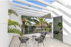 7515 NW 101st Pl, Doral, FL 33178, Sold 03/03/25