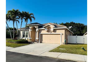 16273 NW 24th St, Pembroke Pines, FL 33028, Sold 02/21/25