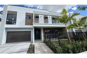724 Sw 8th Way 724, Fort Lauderdale