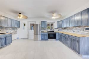 3225 SW 75th Ct, Miami, FL 33155, Sold 03/20/25