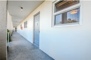 8130 Sunrise Lakes Blvd, Sunrise, FL 33322, Sold 03/14/25