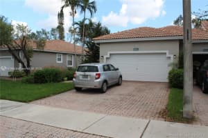 8020 S Aragon Blvd, Sunrise, FL 33322, Sold 04/21/25