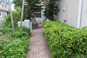 8020 S Aragon Blvd, Sunrise, FL 33322, Sold 04/21/25