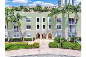 1900 Van Buren St APT 113B, Hollywood, FL 33020, Sold 04/10/25