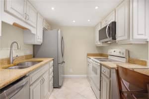 600 Executive Center Dr, West Palm Beach, FL 33401, Sold 03/12/25