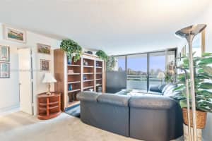 20225 NE 34th Ct, Aventura, FL 33180, Sold 06/03/25