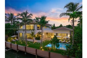 1200 Ne 87th St, Miami