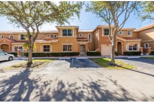 8520 Nw 139th Ter 1607, Miami Lakes