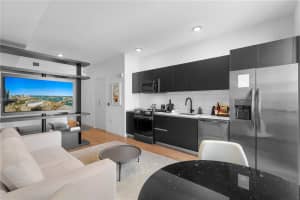 398 NE 5th St #3207, Miami, FL 33132, - MLS#A11725296