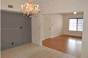 935 9th St, Miami Beach, FL 33139, Sold 04/11/25