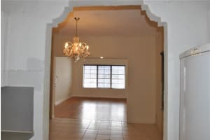 935 9th St, Miami Beach, FL 33139, Sold 04/11/25