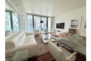 1331 Brickell Bay Dr 406, Miami