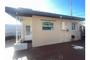 2421 Ne 135th Ln North Miami Beach, FL 33181 - MLS#A11725467