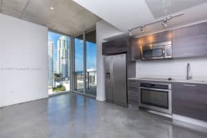 151 SE 1st St, Miami, FL 33131, Sold 03/17/25