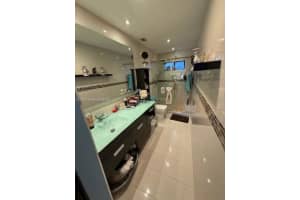 313 Lakeside Ct, Sunrise, FL 33326, Sold 04/28/25