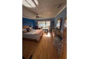 313 Lakeside Ct, Sunrise, FL 33326, Sold 04/28/25