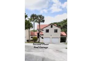 10 Via De Casas Sur 205, Boynton Beach