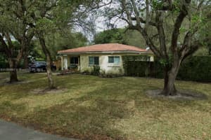 6981 Sw 58th St, Miami